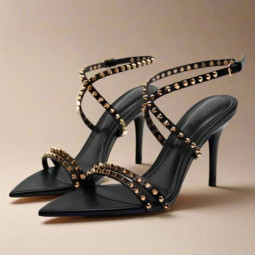 נעלי עקב – קנדי