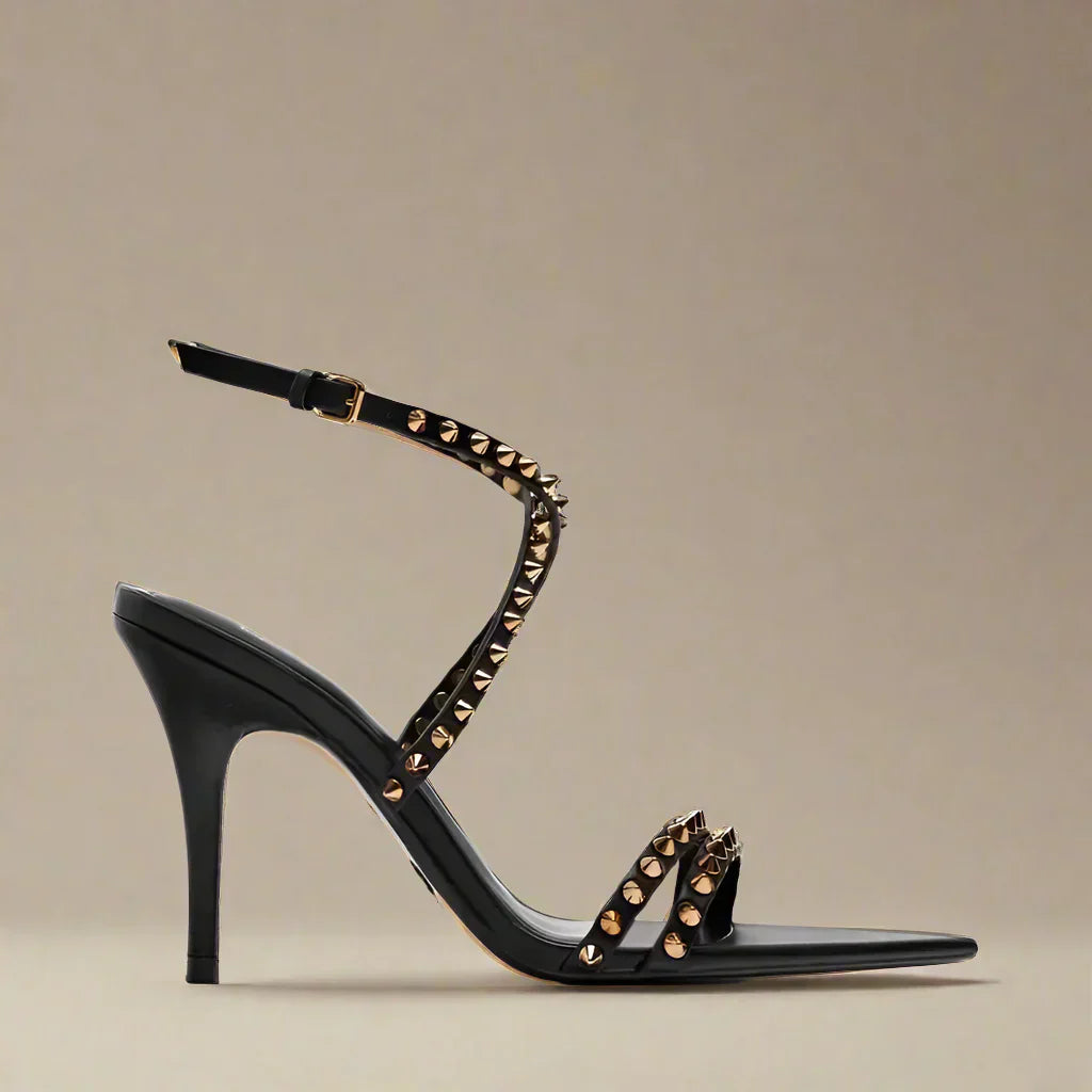 נעלי עקב – קנדי